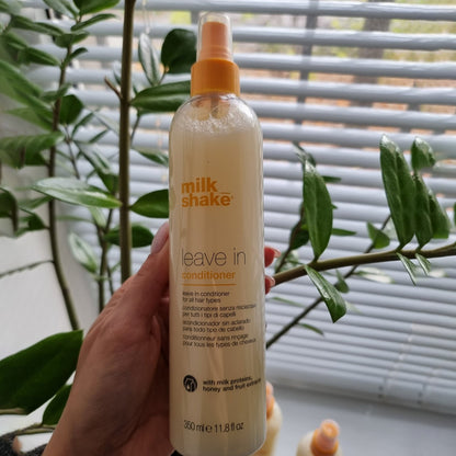 Незмивний кондиціонер для зволоження волосся - Milk Shake Leave-In Conditioner